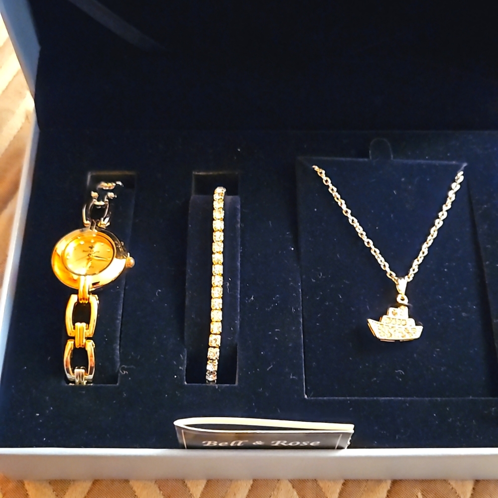 Bell & Rose Jewelry Set
